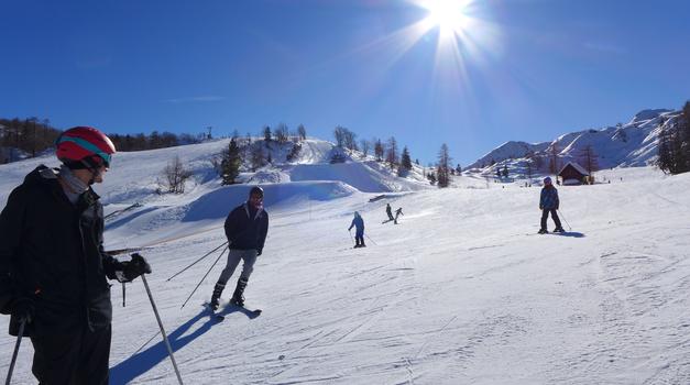 40 eura je cijena dnevne ski karte za odrasle, a za djecu 26. U redovnoj prodaji od 1. prosinca bit će 45 eura za odrasle i 29 eura za djecu