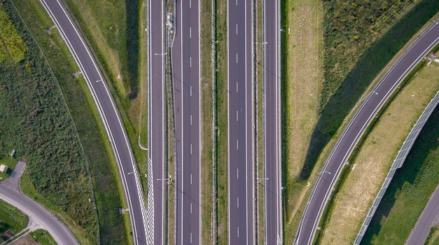 Hoće li radnici i dalje biti potrebni? Pogledajte kako su Kinezi izgradili autoput (VIDEO)