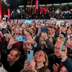 Milanović objavio 80 sjajnih slika iz Tvornice gdje se slavilo kao nikad do sada i to ne samo zbog pobjede već i zbog spoznaje da HDZ može pasti (foto: Zoran Milanović / Facebook)