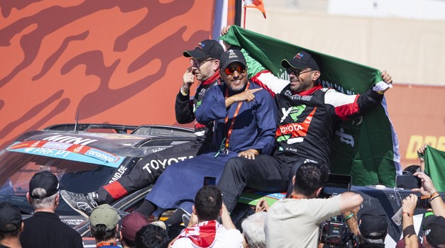 AL RAJHI Yazeed (sau), GOTTSCHALK Timo (ger), Toyota, Yazeed Racing, Overdrive Racing, FIA W2RC, Ultimate, celebrates his win during the Ceremony and Finish Podium of the Dakar 2025 on January 17, 2025 in Subaytah, Saudi Arabia